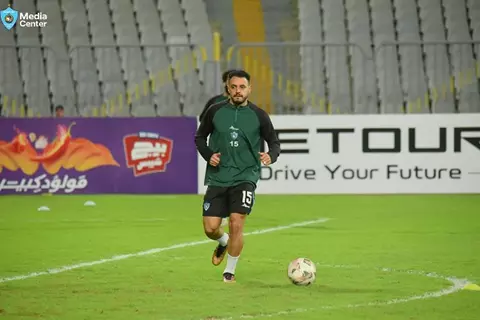 بخطأ قاتل من حارس المرمى.. أشرف يفتتح التسجيل لغزل المحلة أمام المصري (فيديو)